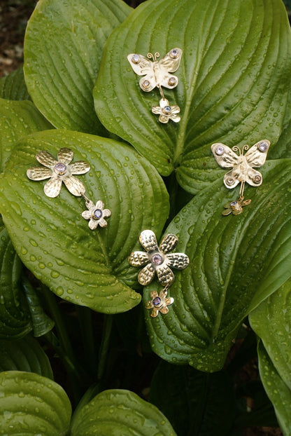 Áine Flower Hair Pins: Brass Fairycore Hair Clips with Cubic Zirconia