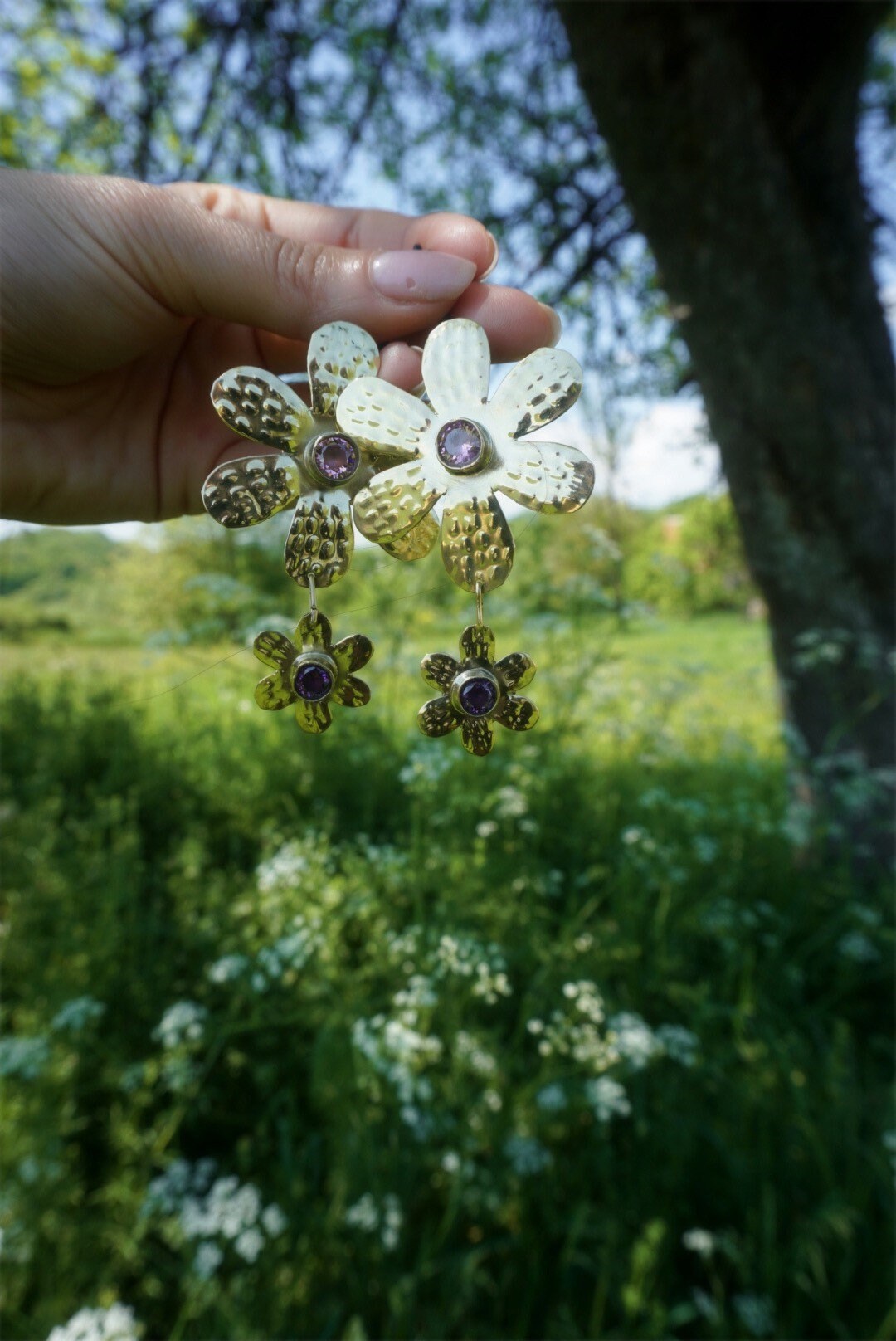 Áine Flower Hair Pins: Brass Fairycore Hair Clips with Cubic Zirconia