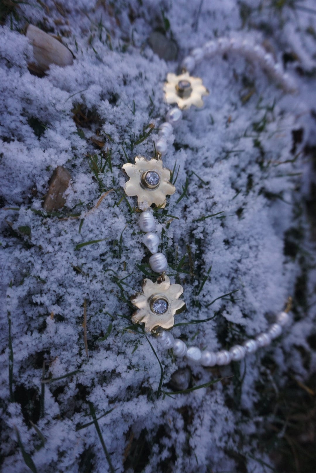 Ice Flower Necklace: Pearl Choker with Crystal Cubic Zirconia, Unique Christmas Gift for Her